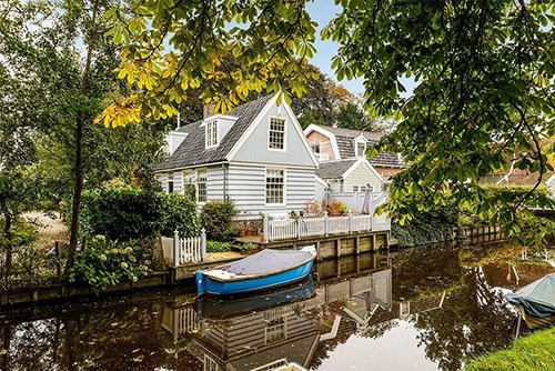 broek in waterland architecture colors and style of houses