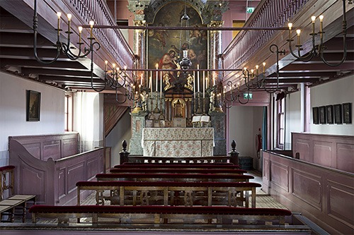 the original interior of the hidden church our lord at the attic amsterdam with altar our lord at the attic amsterdam